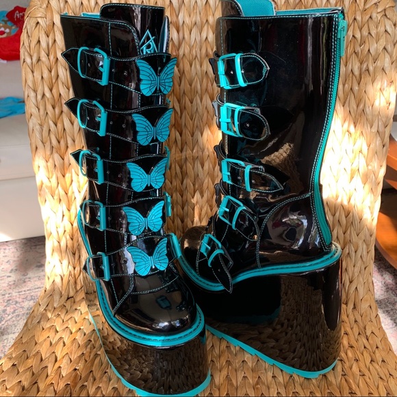 New YRU Dune Patent Butterfly Platform Boots - Picture 9 of 15